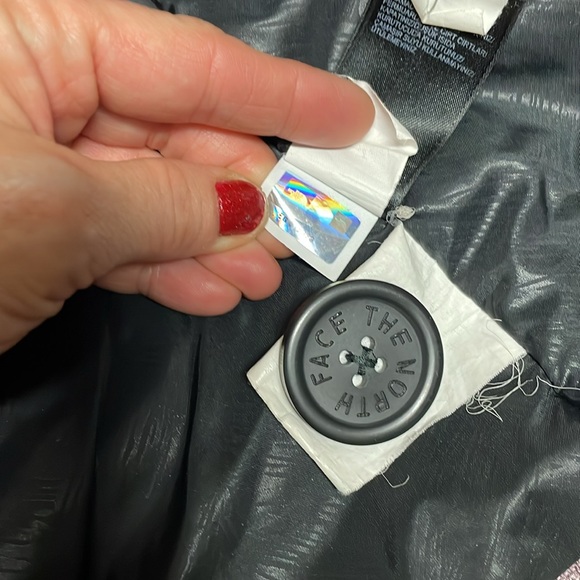 The northface longer body belted hooded ski jacket in excellent condition - Picture 12 of 15